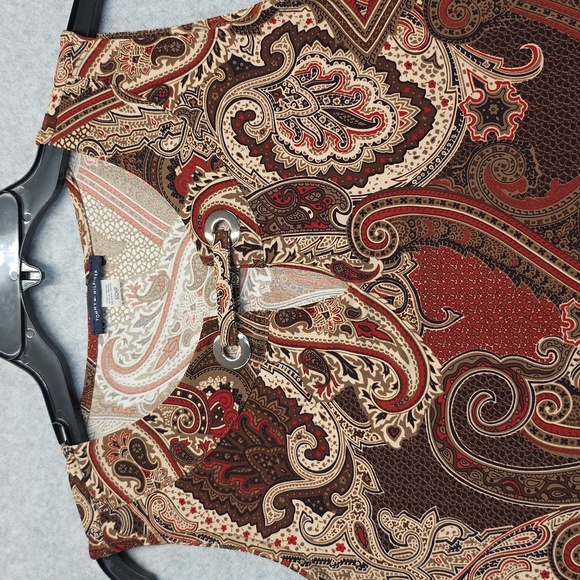 Tommy Hilfiger Beige and Red Paisley Top - Picture 2 of 11
